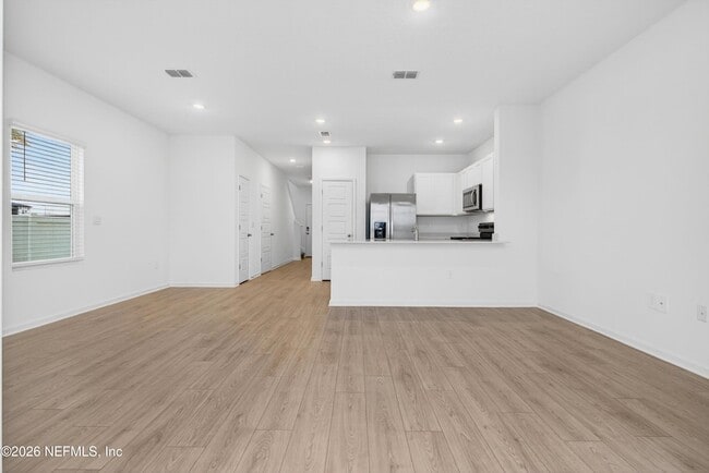 Building Photo - 1460 Jeremiah St