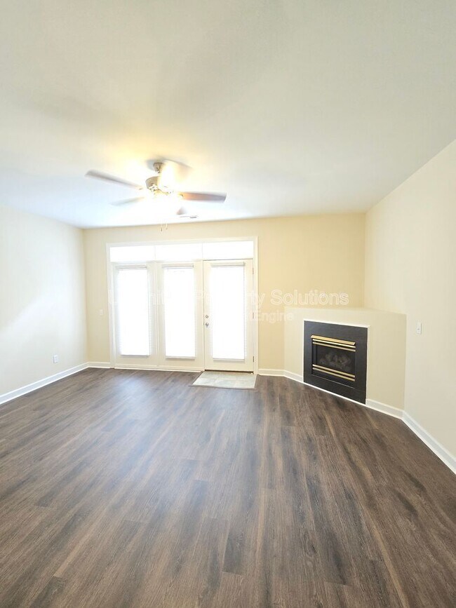 Building Photo - 5813 Wrightsville Ave