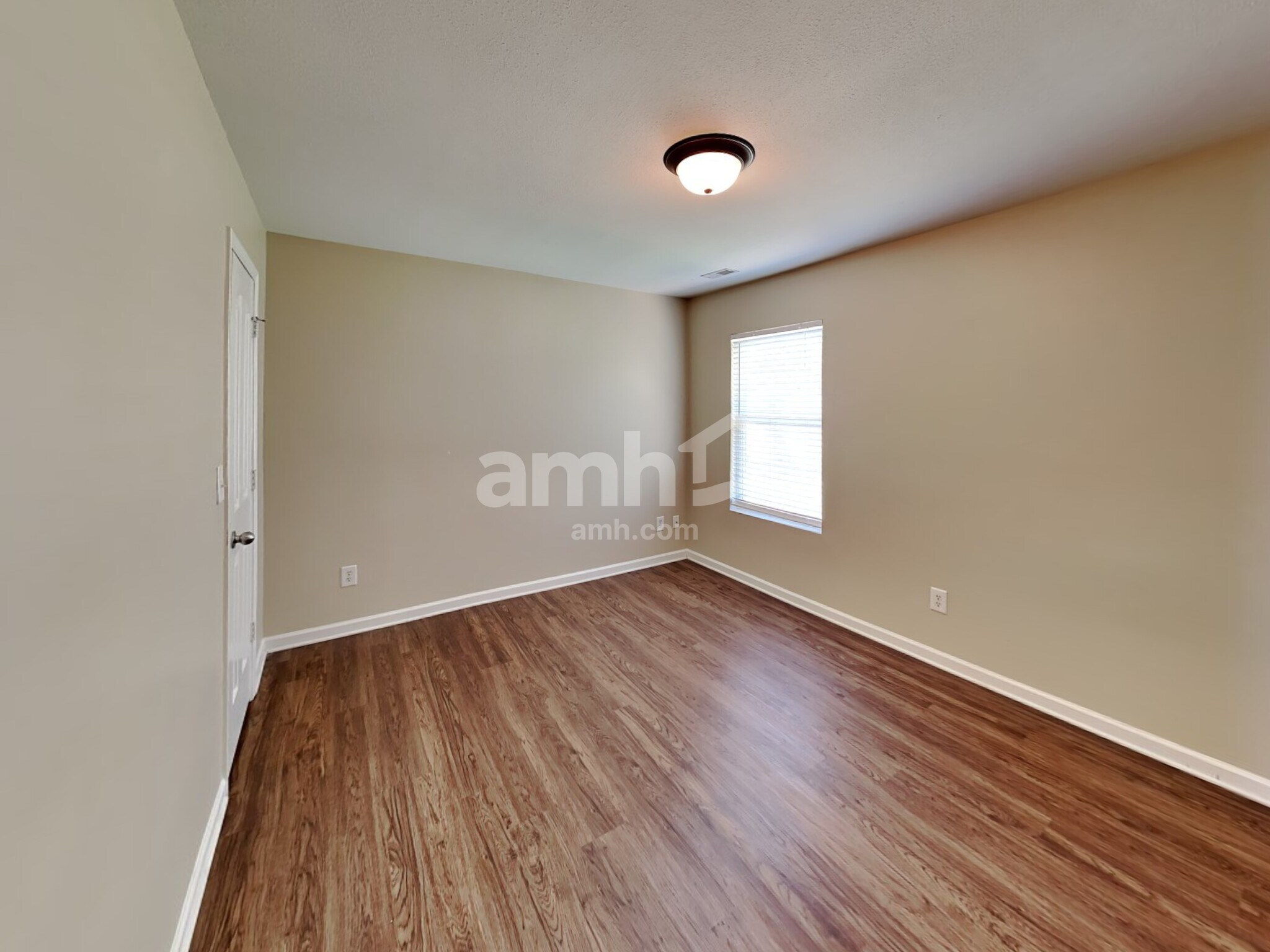Building Photo - 14716 Castletown House Dr