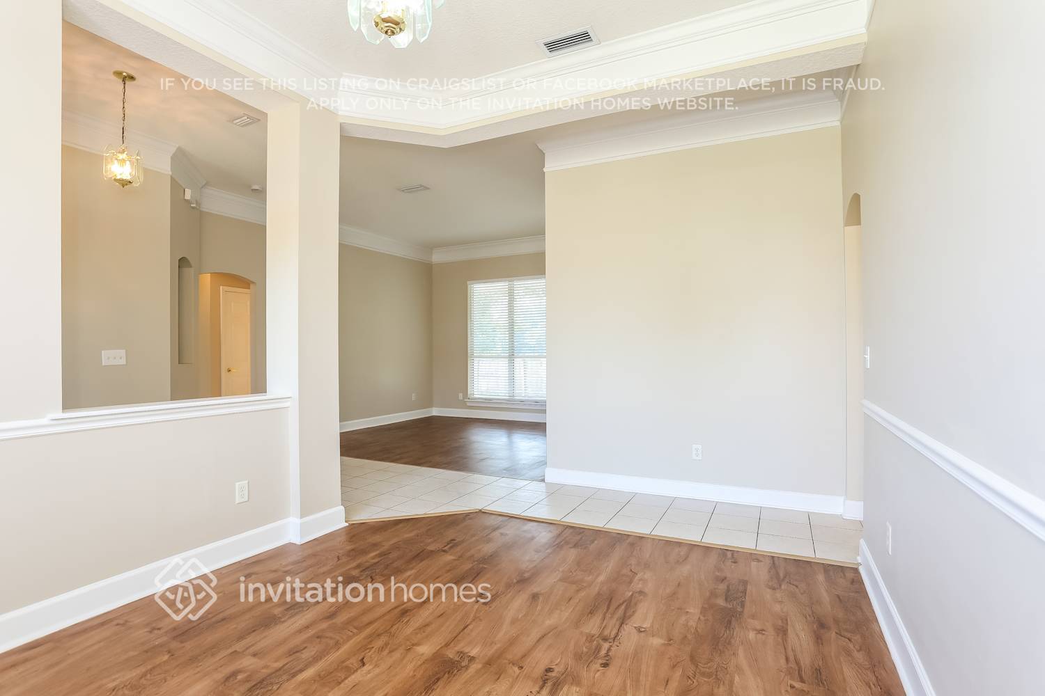 Building Photo - 538 New Brunswick Terrace