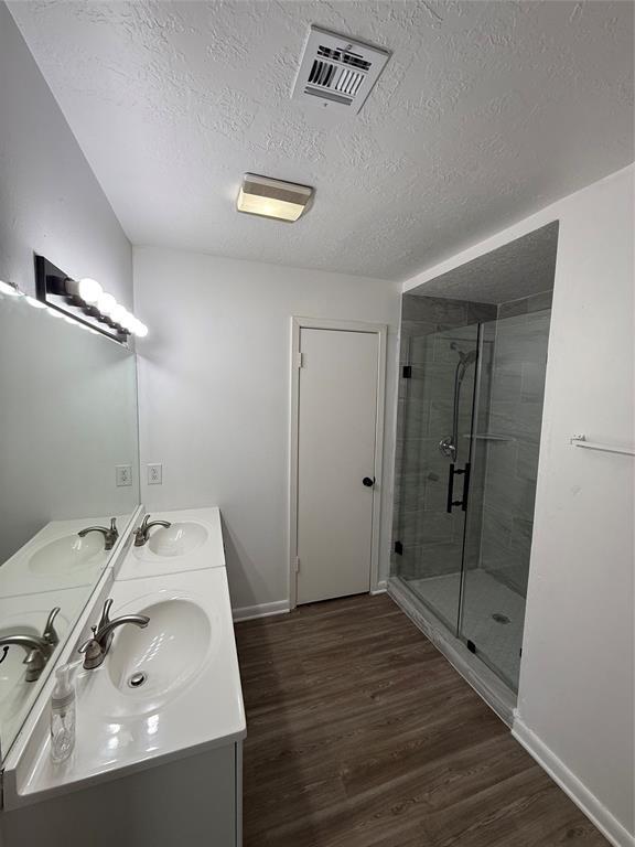 Building Photo - 8119 Amurwood Dr