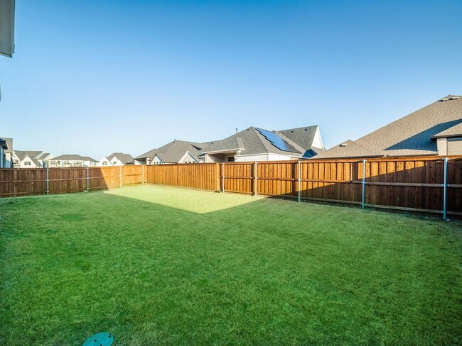 Building Photo - Luxurious 5-Bedroom Smart Home with Media ...