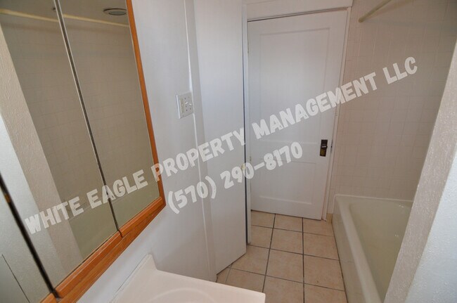 Building Photo - 738 Harrison Ave