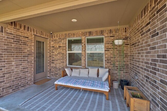 Building Photo - 2640 Indian Clover Trl