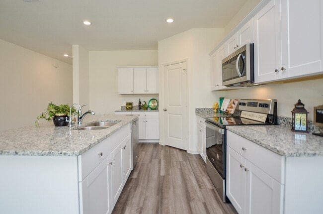 Building Photo - 1025 Long Bay Ct