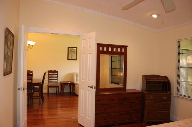 Building Photo - 38 Bethesda Park Cir
