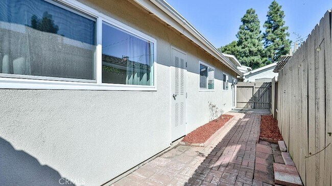 Building Photo - 12700 Newport Ave