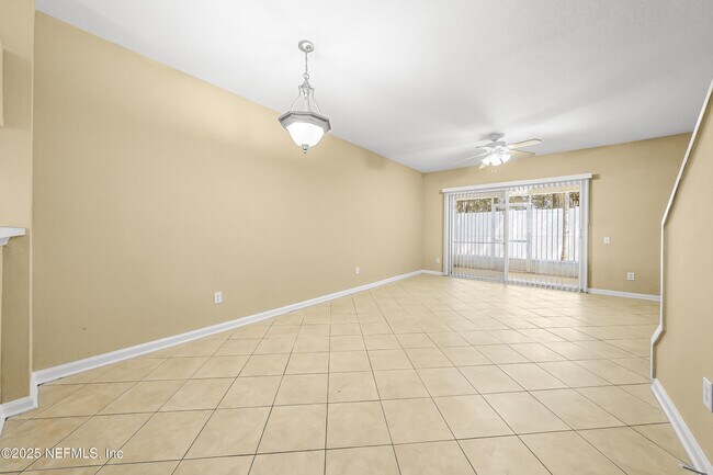 Building Photo - 8230 Dames Point Crossing Blvd