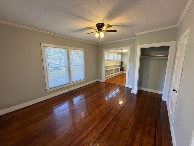 Building Photo - Statesville Downtown - 1BD / 1BA