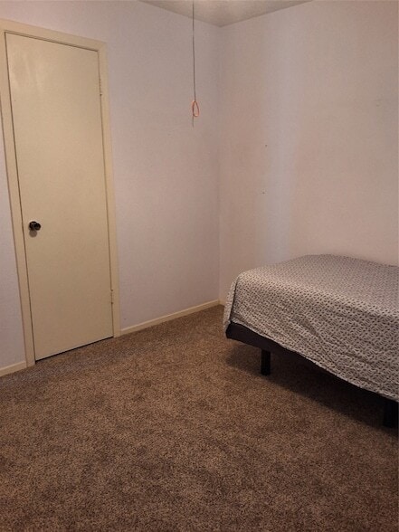 Building Photo - 2122 Heritage Colony Dr