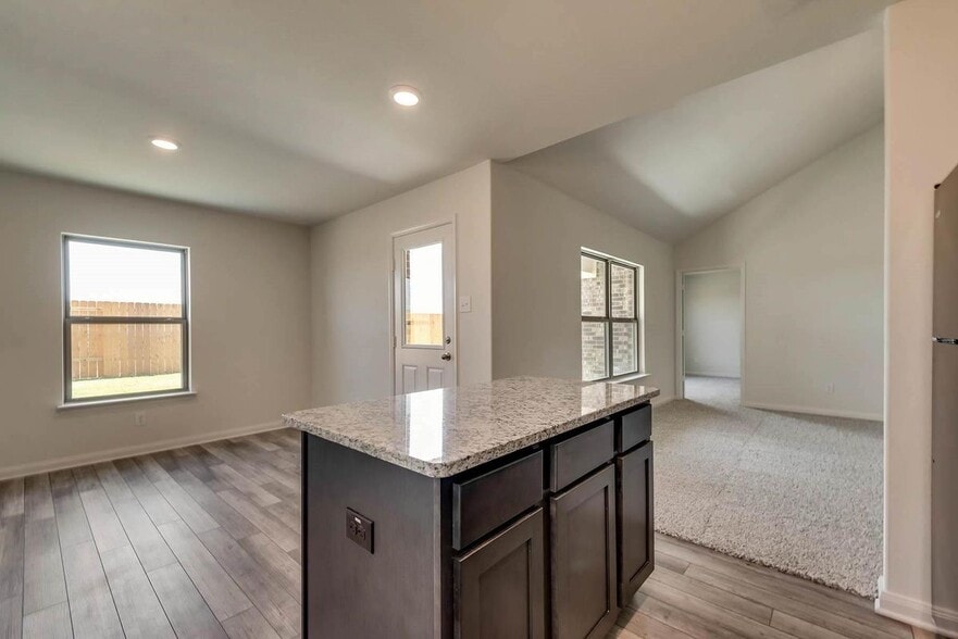 Building Photo - 3016 Boran Dr
