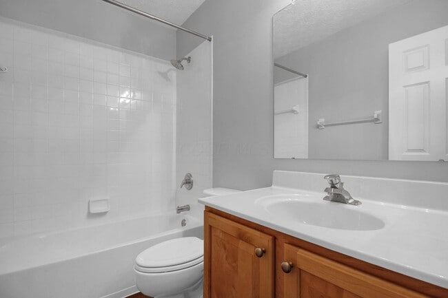 Building Photo - 2230 Seton Dr