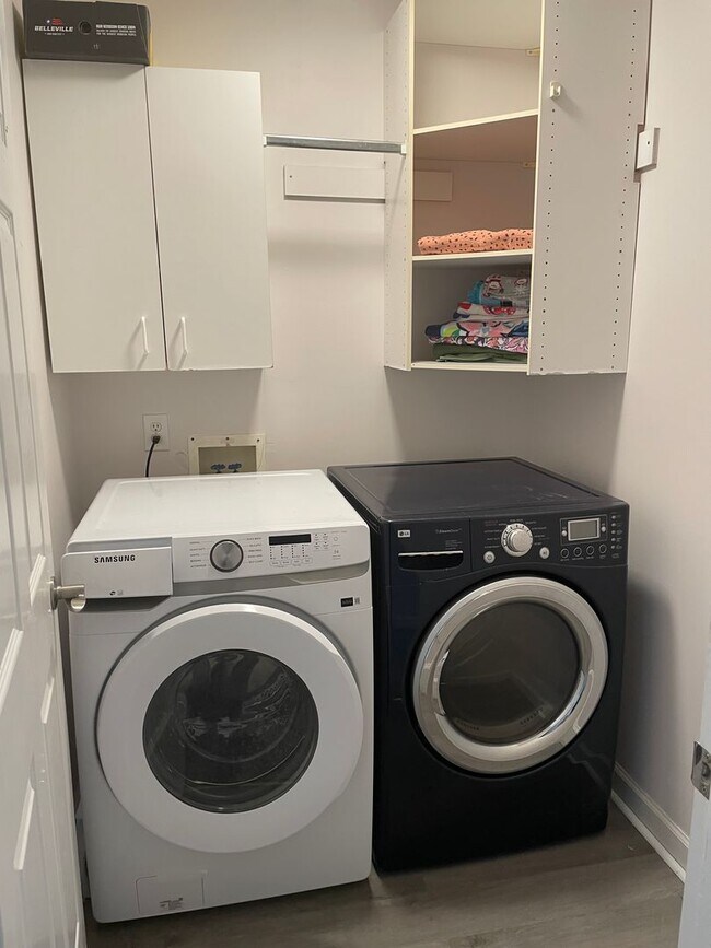 Building Photo - Pictures Coming Soon — Your Next Home Awaits!
