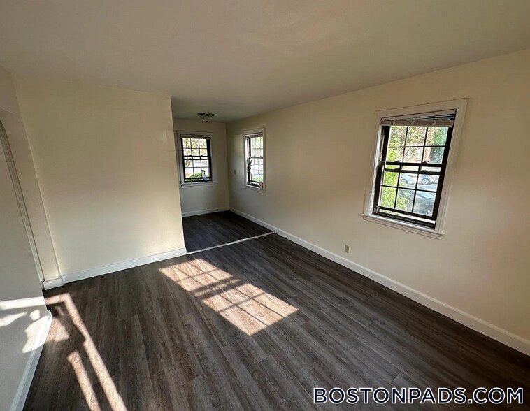 Building Photo - 15 Dudley St