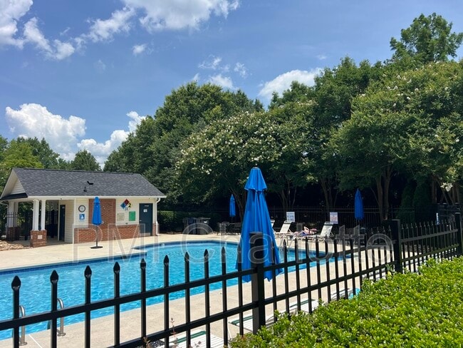 Building Photo - 11503 Destin Ln