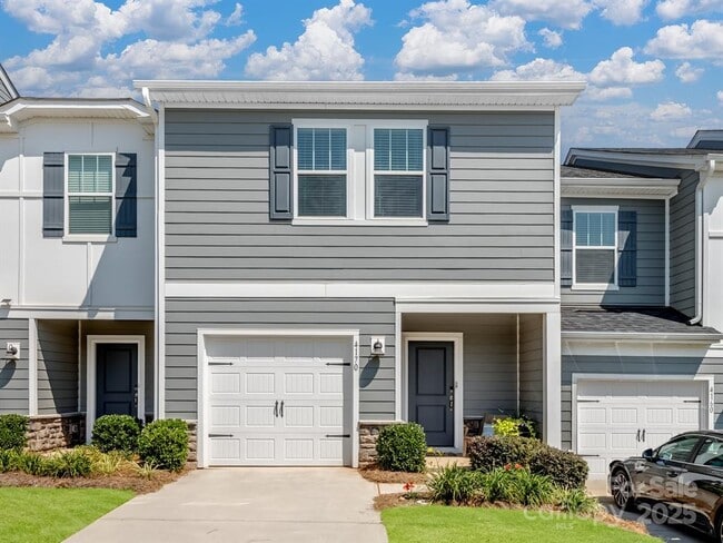 Primary Photo - 4170 County Down Ave