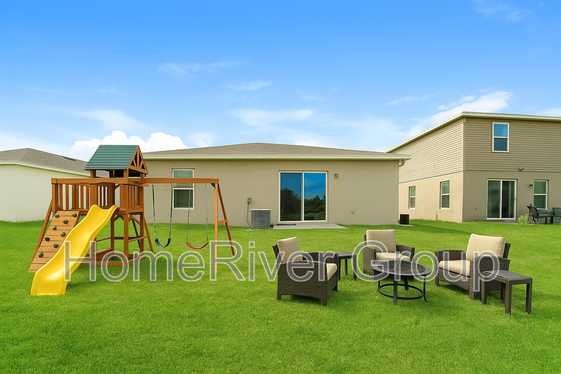 Building Photo - 1971 Iowa Dr