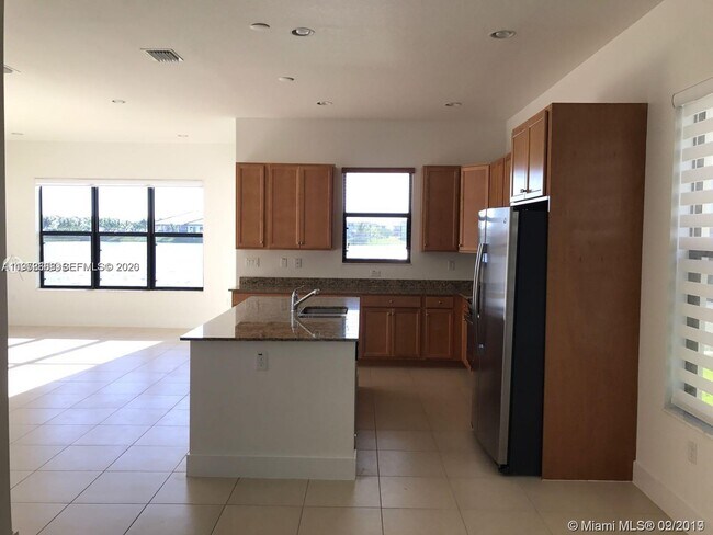 Building Photo - 9574 W 34th Ave