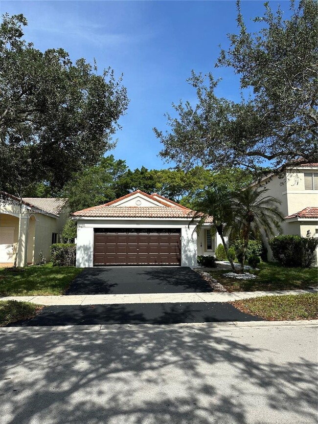 Building Photo - 591 Talavera Rd