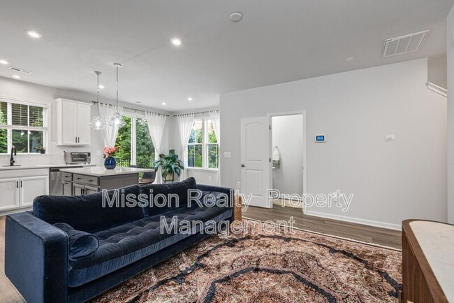 Building Photo - 5535 Wenrich Dr