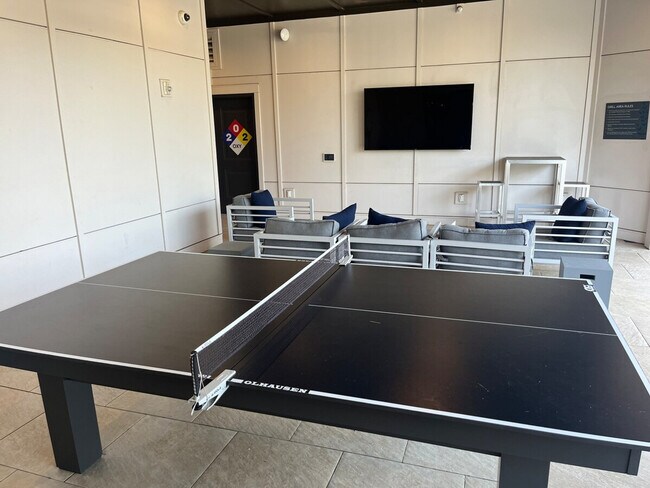 Building Photo - 5839 Ardrey Kell Rd