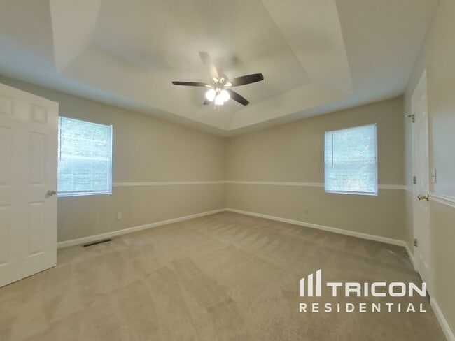 Building Photo - 327 Remington Ln