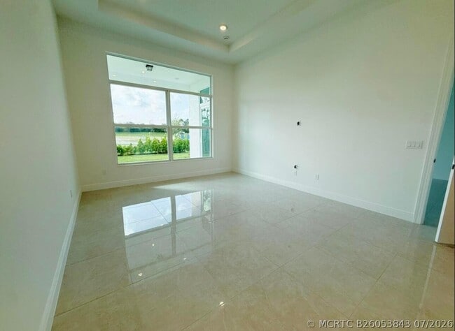 Building Photo - 5066 Lido Key Ln