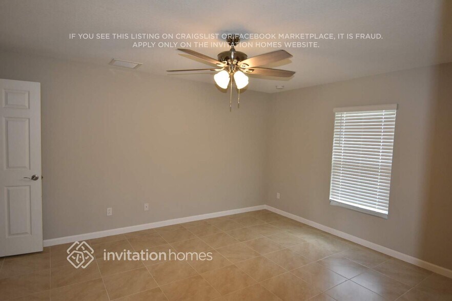 Building Photo - 1814 SE Genaro Terrace