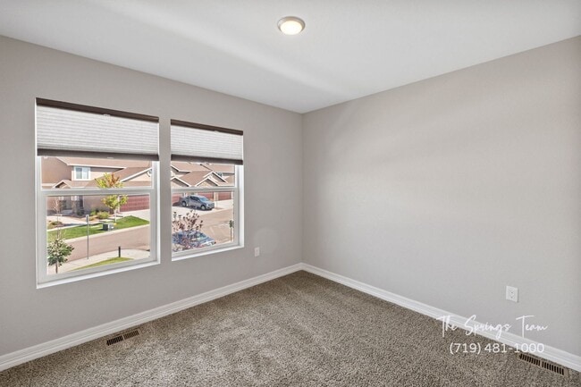 Building Photo - LUXURY 3BR TOWNHOME IN THE VILLAS AT NORTH...