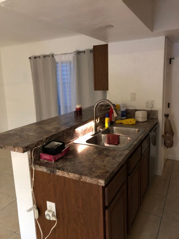 Building Photo - 1611 Sanibel Dr