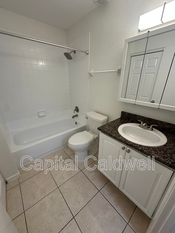 Building Photo - 5440 S MacDill Ave