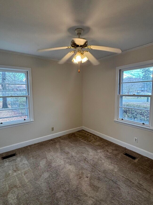 Building Photo - 232 Pinckney St