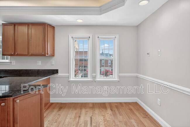 Building Photo - 1125 Race St