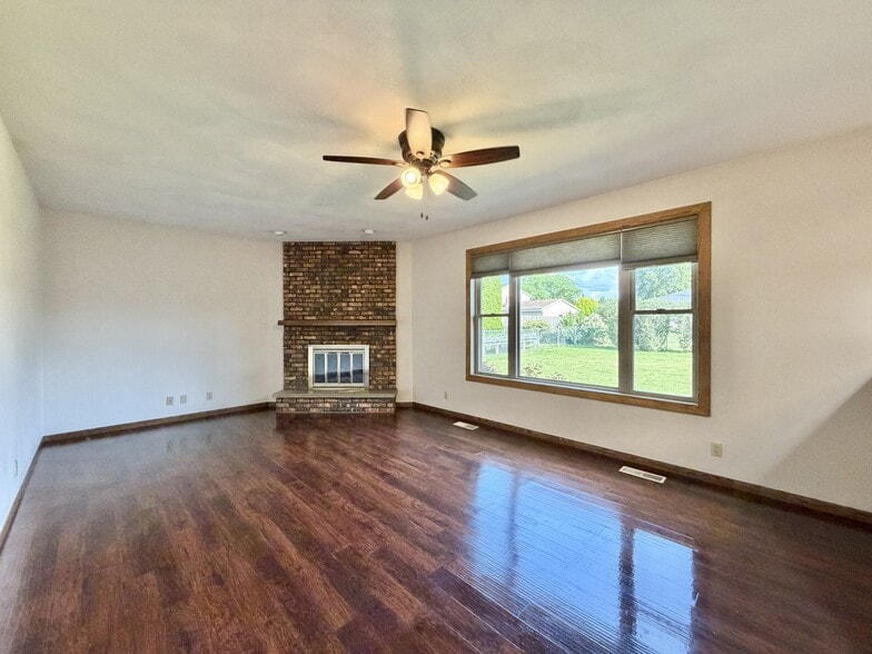 Building Photo - 4012 Oldwyck Dr