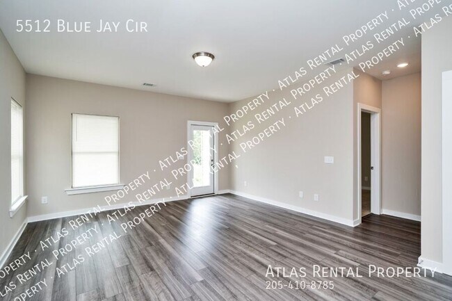 Building Photo - 5512 Blue Jay Cir