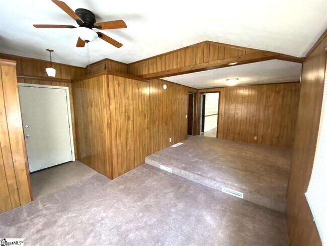 Building Photo - 212 Feaster Rd
