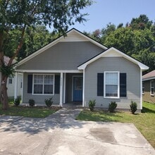 Building Photo - Southern Comfort: Your Dream Rental Home i...