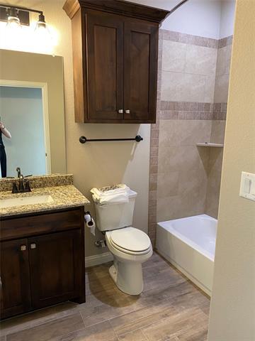 Building Photo - 3005 Promenade Dr