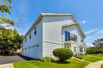 Building Photo - 447 N Cambridge Dr
