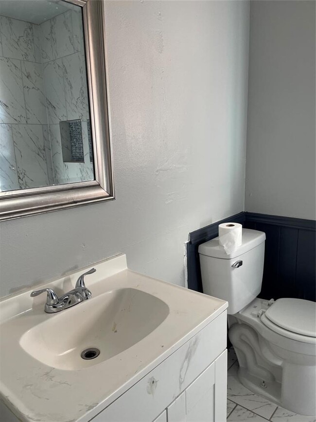 Building Photo - 205 NW 85th St