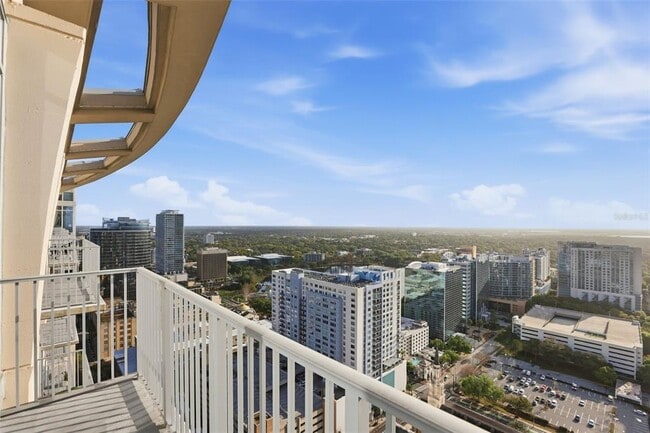 Building Photo - 155 S Court Ave