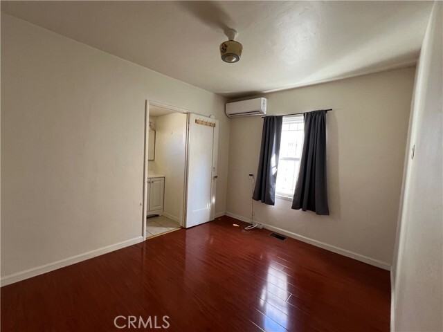Building Photo - 3033 Sherwood Ave