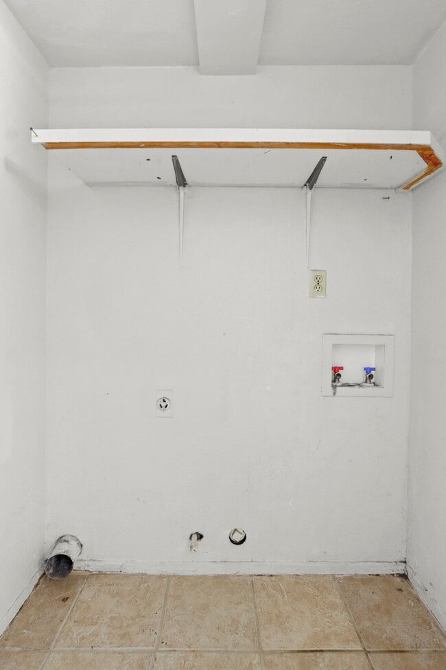 Building Photo - 3801 Olympic Ave