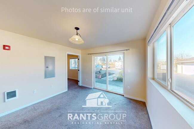 Building Photo - 2 Bedroom in the heart of Yelm!