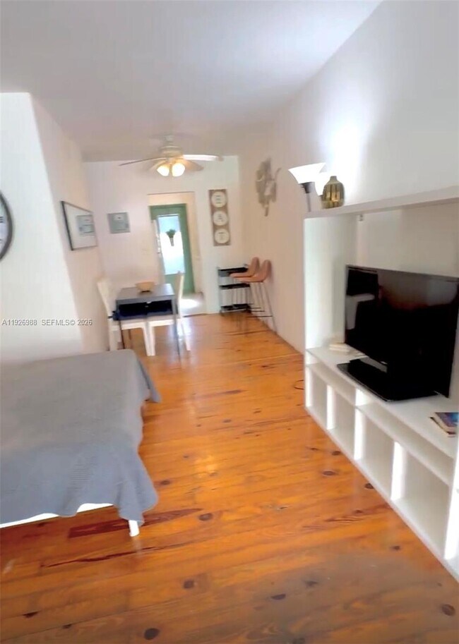 Building Photo - 644 Meridian Ave