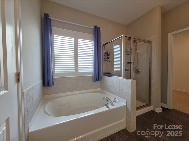 Building Photo - 3320 Keady Mill Loop