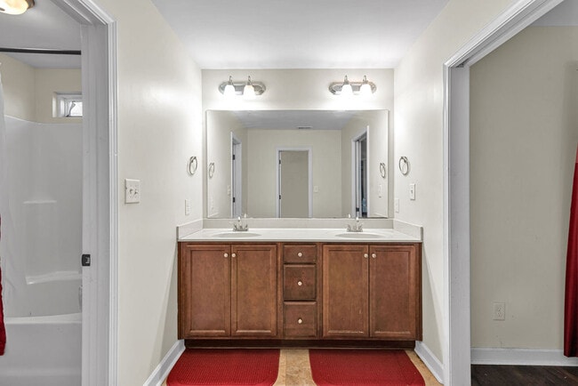 Building Photo - 308 Channel Run Ln