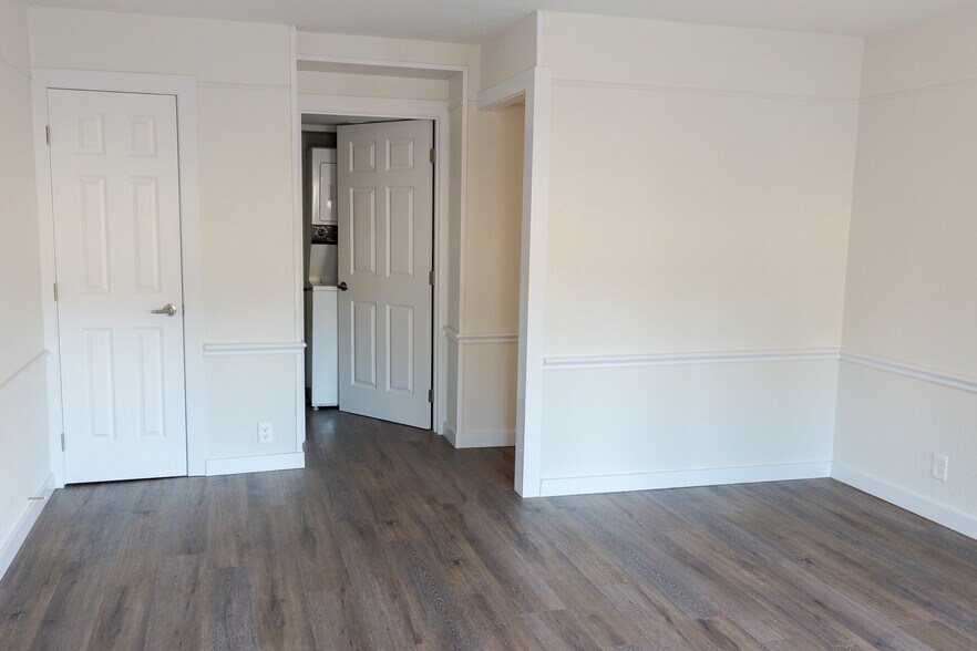 Building Photo - 14603 SE Arista Dr