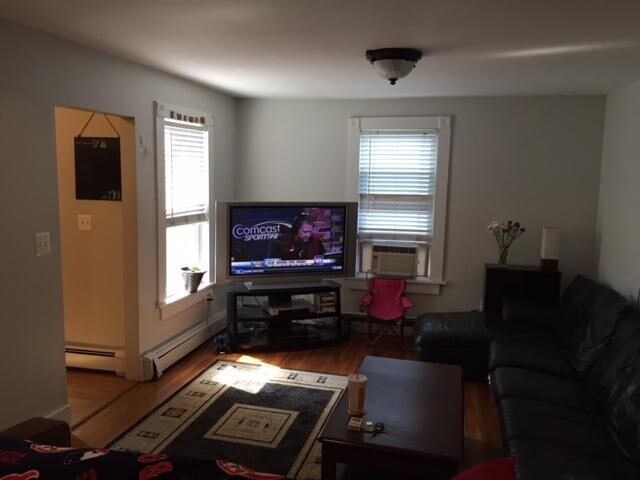 Primary Photo - 14 Tuckerman St