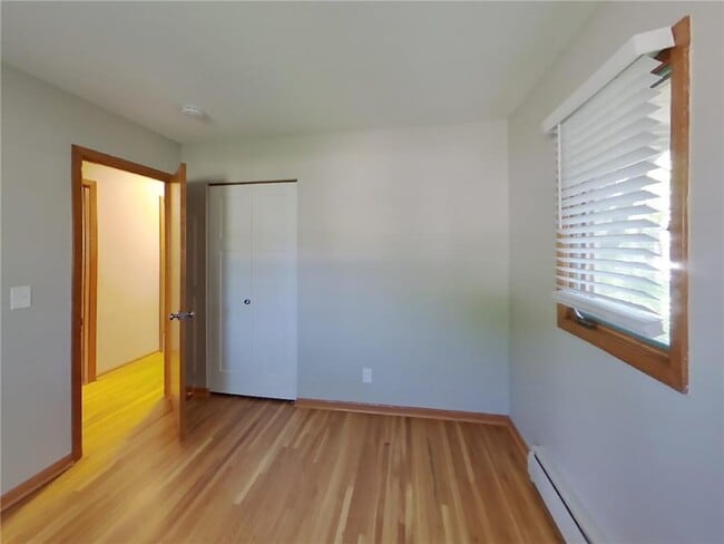 Building Photo - 1397 Pinewood Dr
